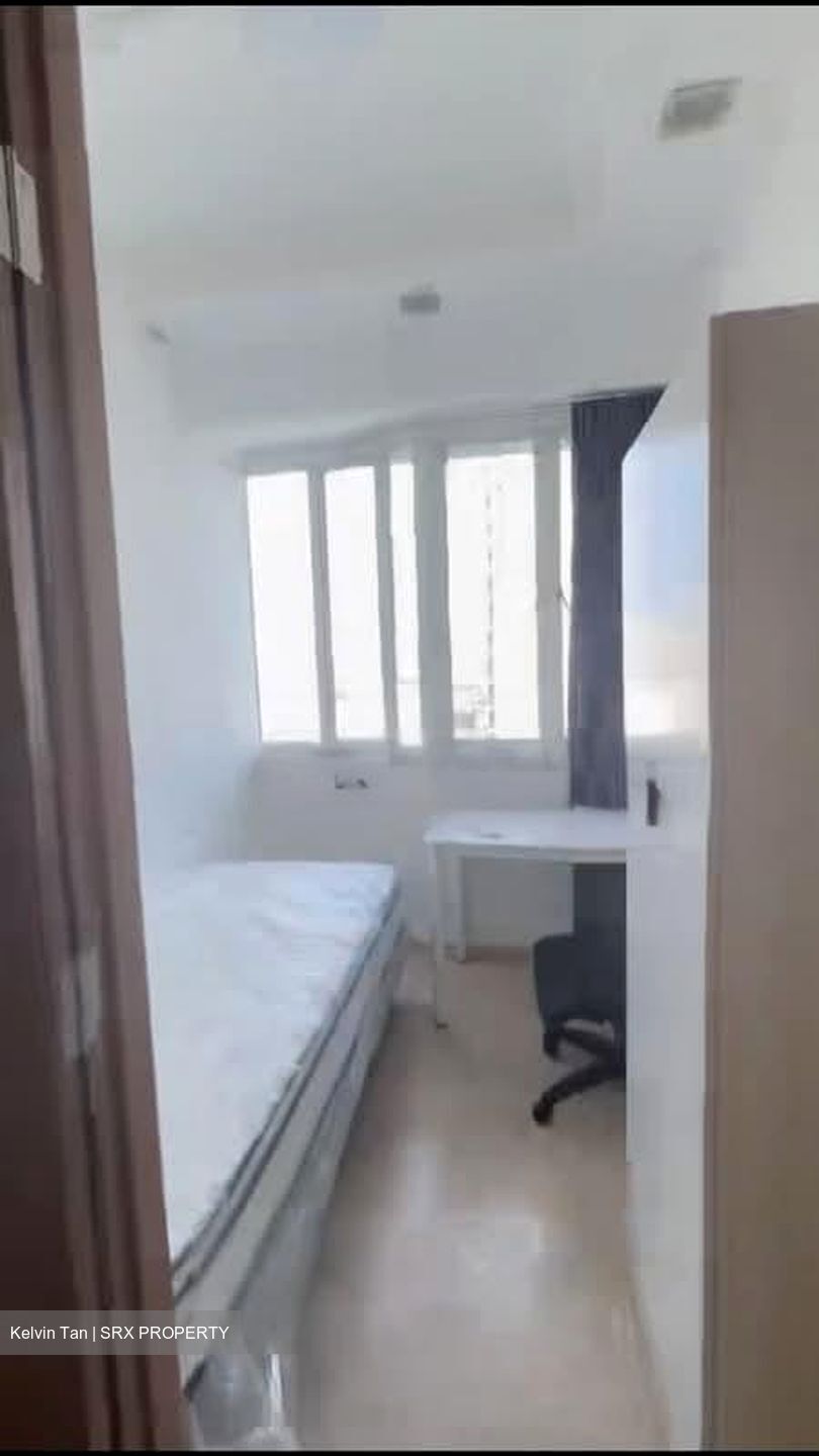 Monarchy Apartments (D11), Apartment #585622881